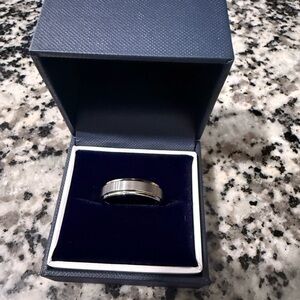 Men's Wedding Ring